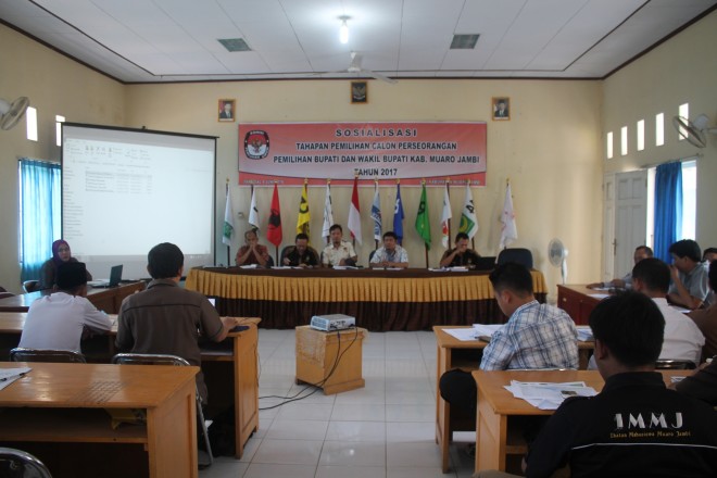 Suasana kegiatan sosialisasi tahapan, program dan jadual serta pencalonan perseorangan